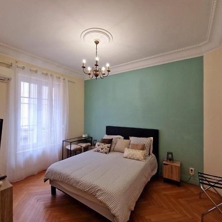 Rivoli Seaside Apartment นีซ ภายนอก รูปภาพ