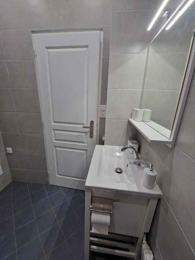 Rivoli Seaside Apartment นีซ ภายนอก รูปภาพ