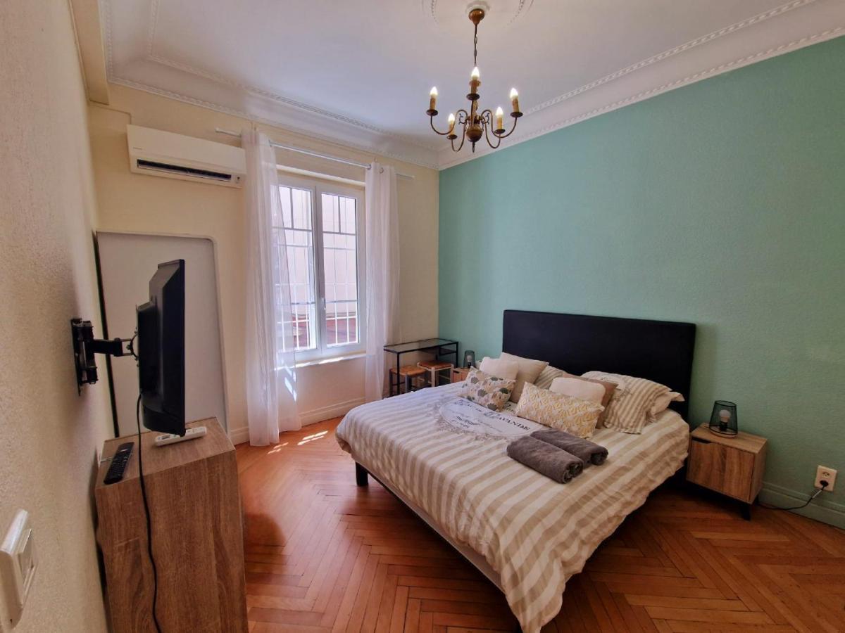 Rivoli Seaside Apartment นีซ ภายนอก รูปภาพ
